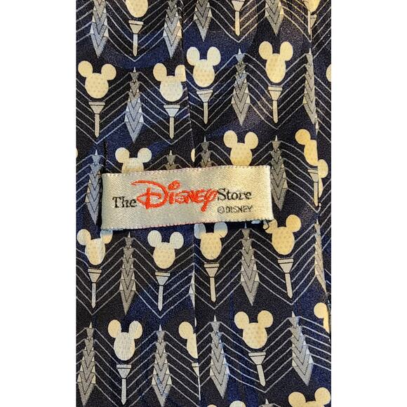 Disney Store Mickey Mouse Golf Necktie 100% Silk Tie - Picture 3 of 4
